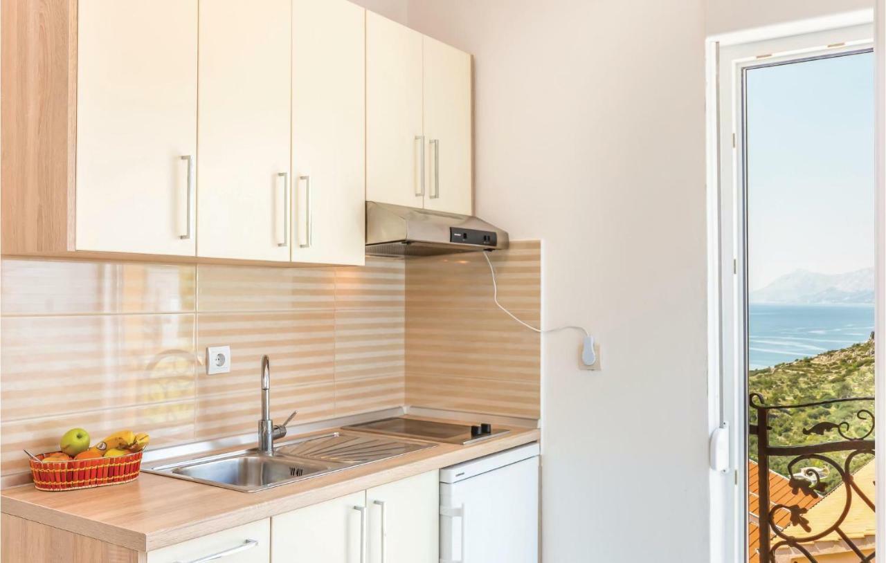 Nice Studio In Krvavica With Kitchen Екстер'єр фото